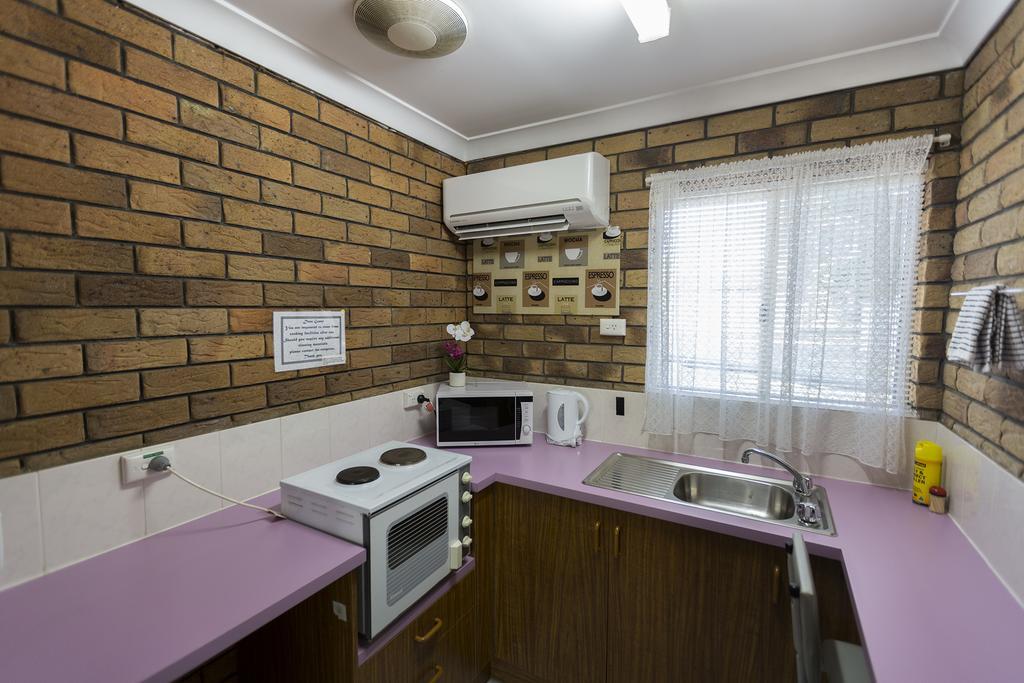 Park House Motor Inn Oakey Exterior foto