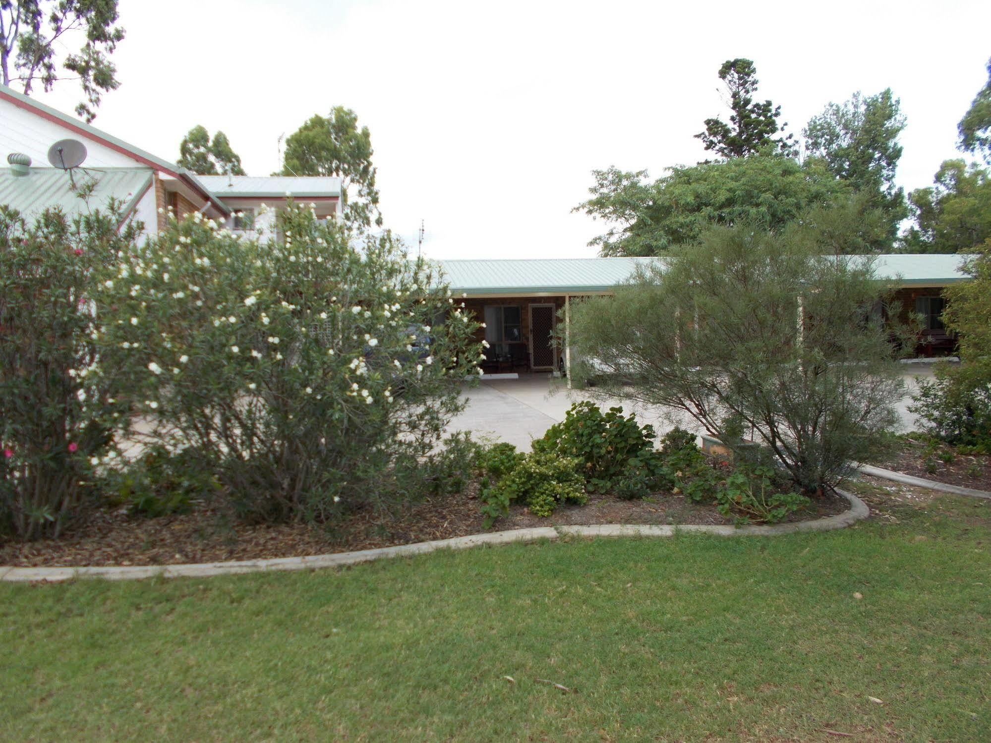 Park House Motor Inn Oakey Exterior foto